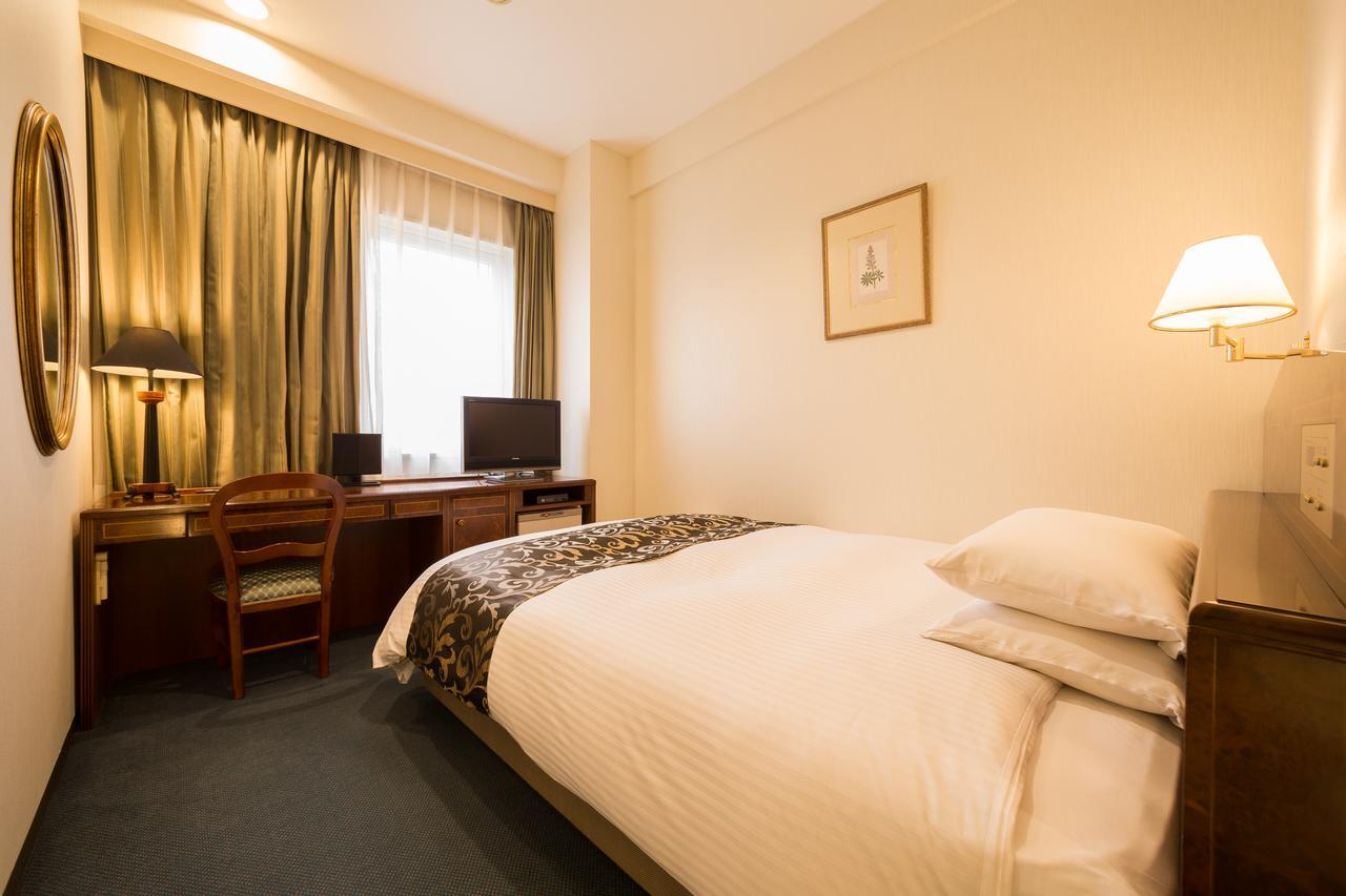 Dukes Hotel Nakasu Fukuoka  Eksteriør billede