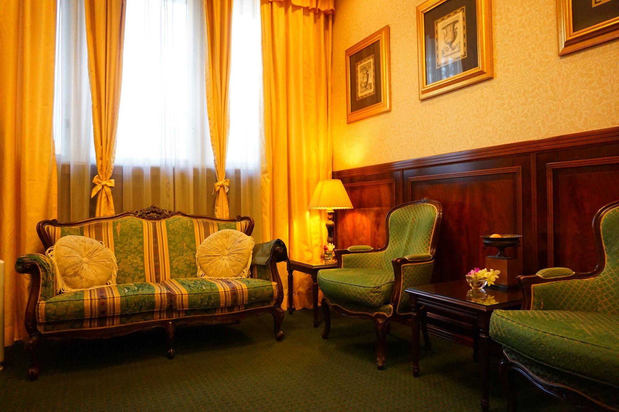 Dukes Hotel Nakasu Fukuoka  Eksteriør billede