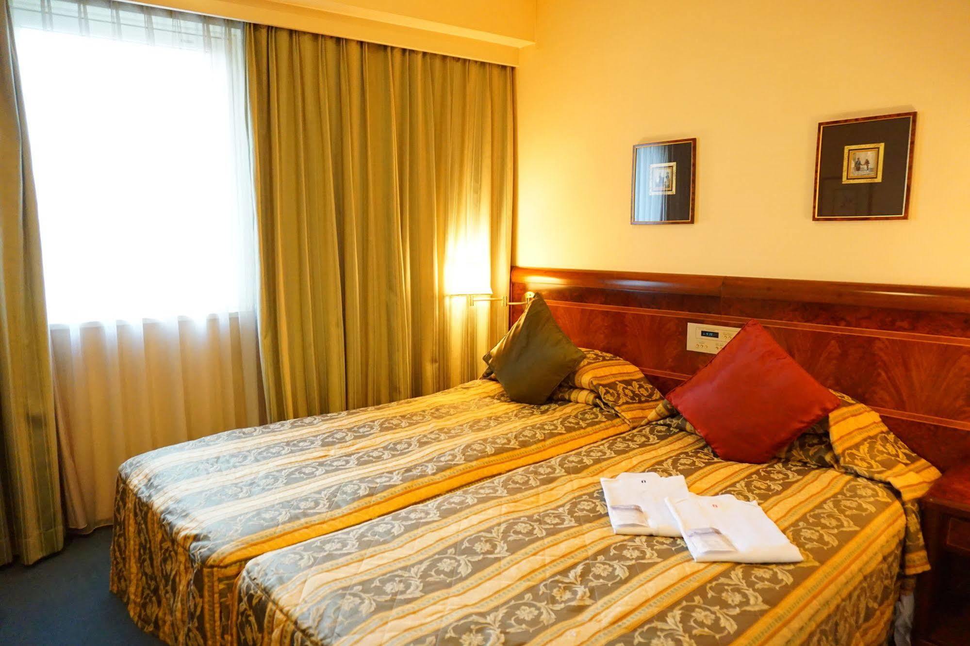 Dukes Hotel Nakasu Fukuoka  Eksteriør billede